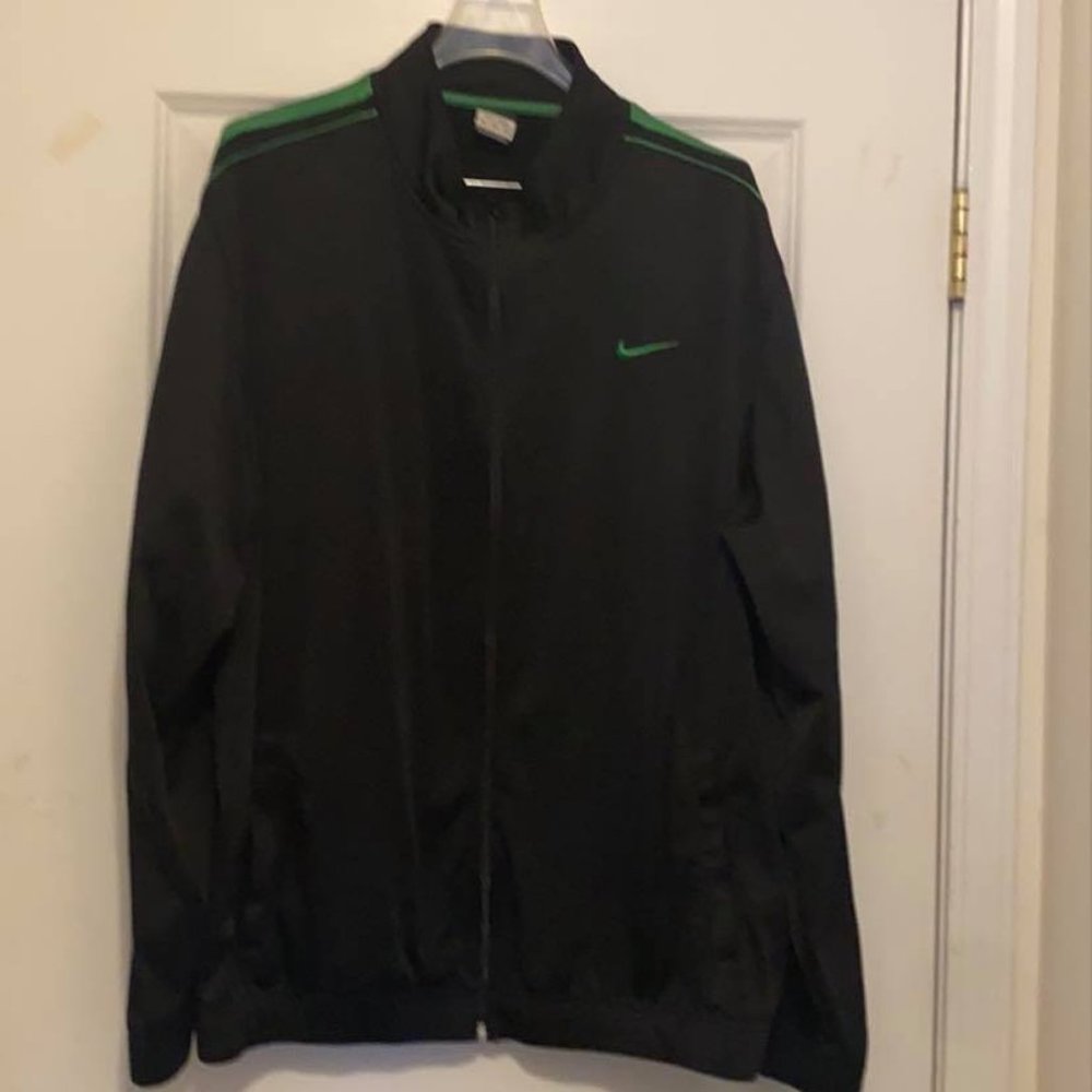 Nike Long sleeves like new jacket size XXL
